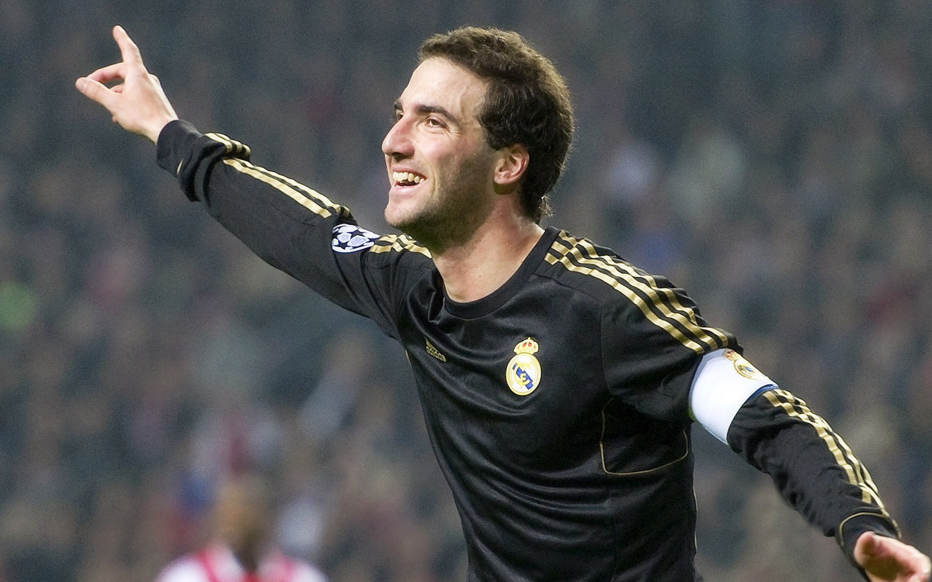 开云在线赛事平台-惊魂90分钟！突尼斯铁血防守险掀翻塞维利亚，孔德神级换人导演逆转绝杀